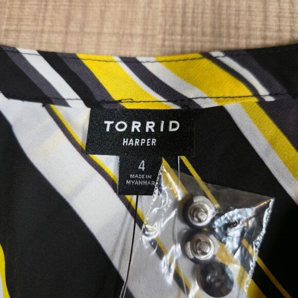 Torrid NWT Striped Harper Top Women Size 4X Black Preppy Feminine Career - Picture 3 of 9